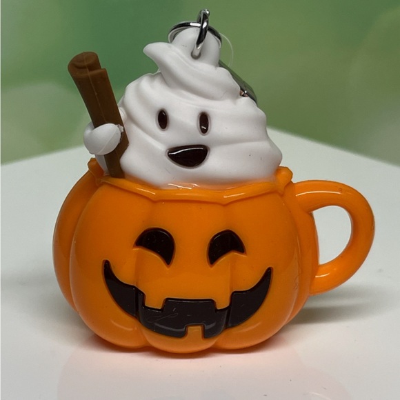 BBW PUMPKIN LATTE GHOST HALLOWEEN POCKETBAC SANITIZER HOLDER - Picture 1 of 1